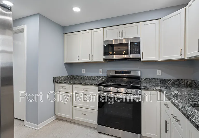 1507 Retreat St #1 — Photo 8