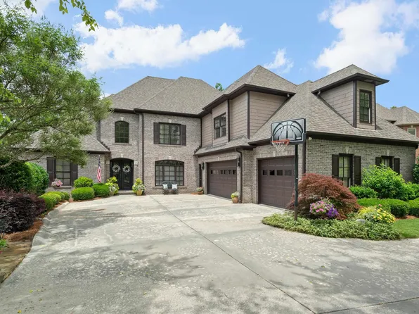 555 Highland Park Cir, Birmingham, AL 35242