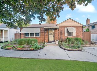 9541 S Marion Ave, Oak Lawn, IL 60453