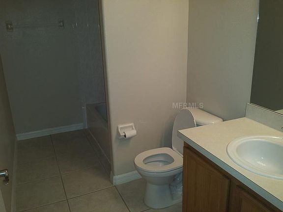 5th image of 2108 The Oaks Blvd