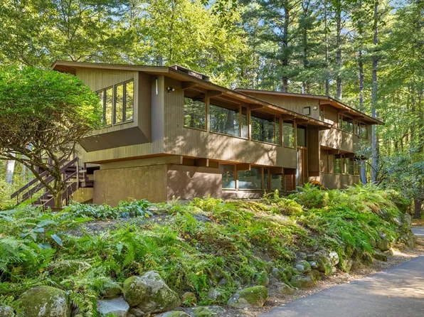 59 Fern Ln, Carlisle, MA 01741