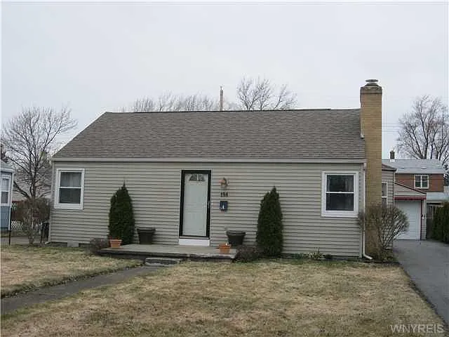 198 Oelkers St photo 1