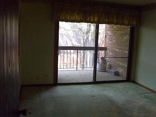 5th image of 14513 S Sussex Ct #M2