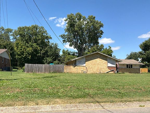 3rd image of 110 Sun Valley Rd