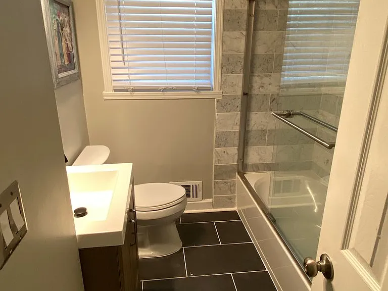 2565 Woodacres Rd NE — Photo 27