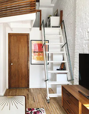 Rented by Nolita Group | media 18