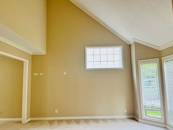 3rd image of 4695 Black Forest Ct