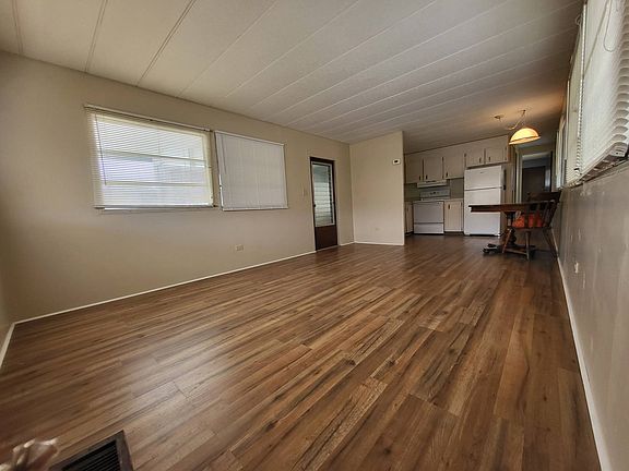 3rd image of 6700 150th Ave N #503