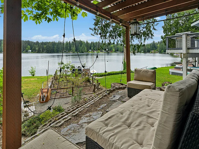 3459 E Ames Lake Dr NE — Photo 32