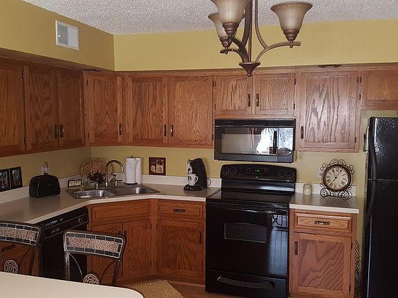 3rd image of 105 Caterpillar Dr #1A