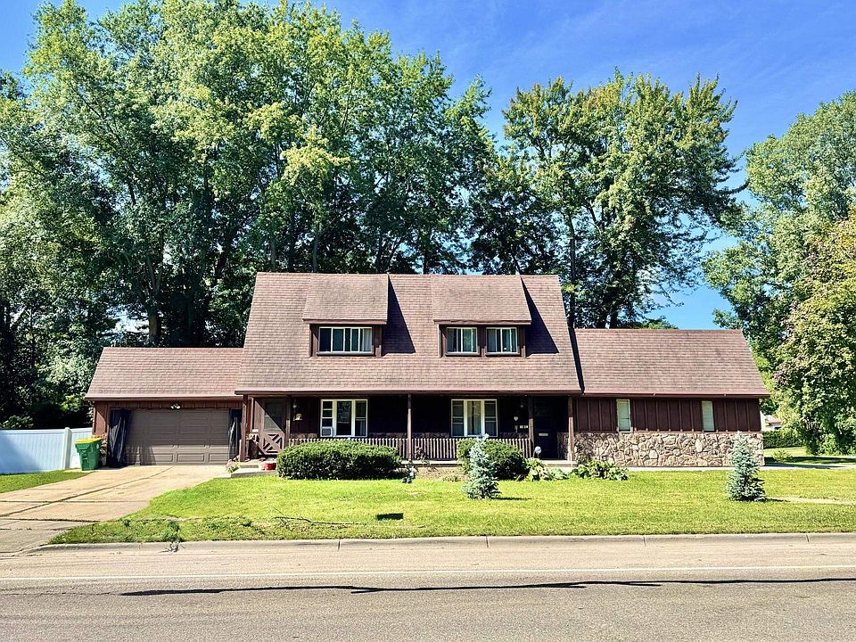 1st image of 1940 Wood Ln