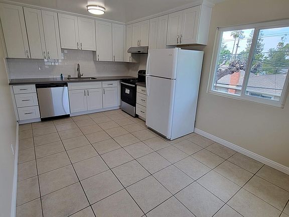 2nd image of 151 Wilton Dr APT 4