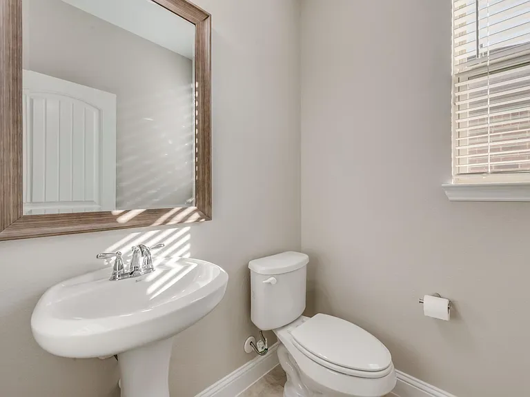1825 Ridge Creek Ln — Photo 16