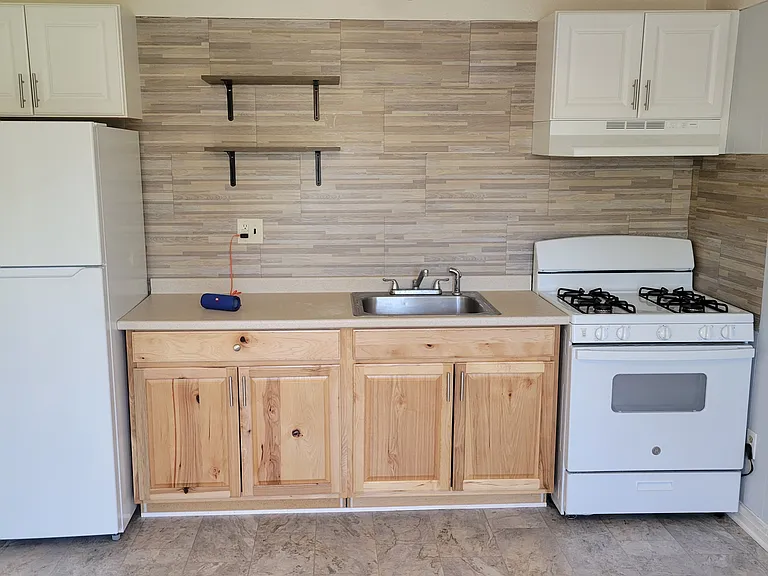 9315 Main St #9 — Photo 1
