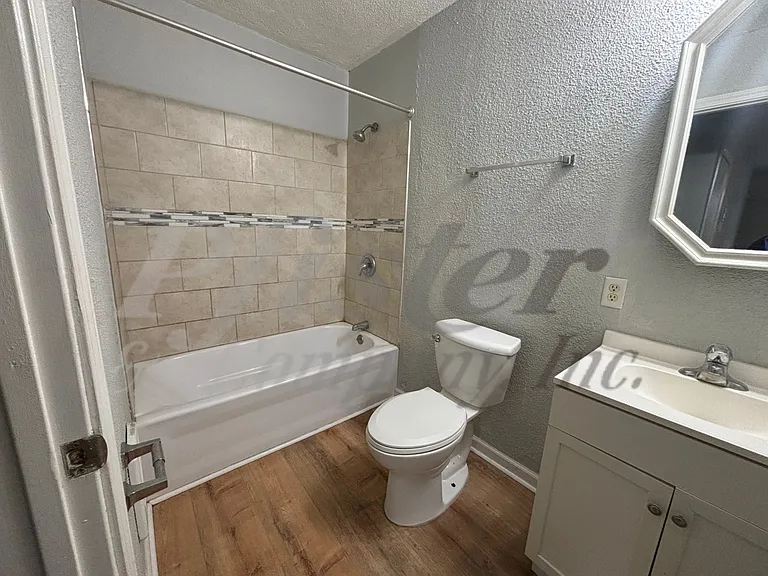 101 N 12th St #204 — Photo 7