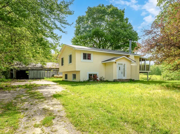 15467 47th St, Grand Junction, MI 49056