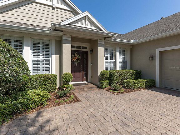 3rd image of 1020 Heron Point Cir