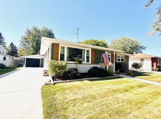 2918 S 17th St, Sheboygan, WI 53081