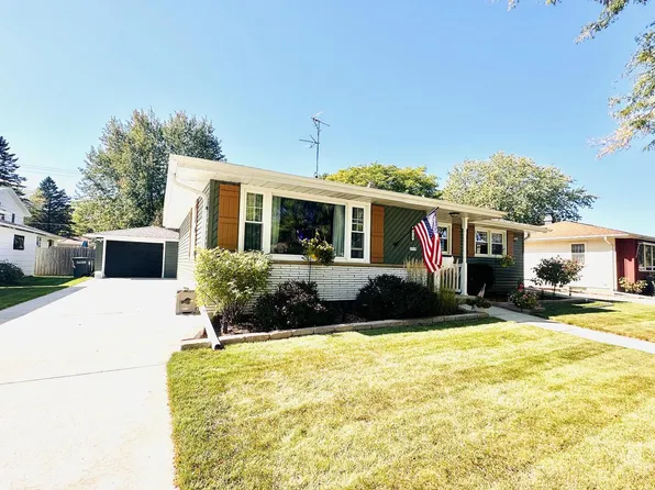 2918 South 17th STREET, Sheboygan, WI 53081