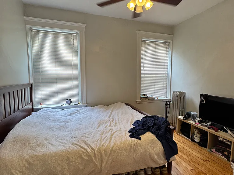 104 Strathmore Rd #2 — Photo 17