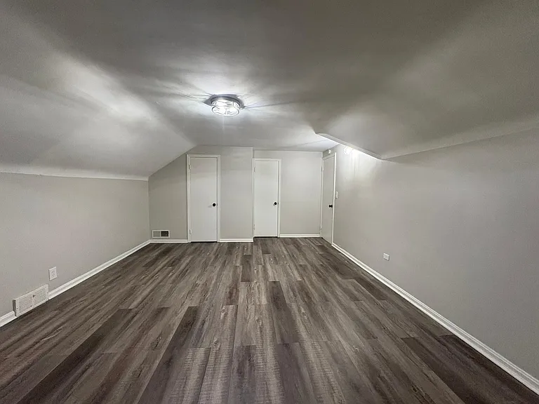 1037 Keystone Dr — Photo 14