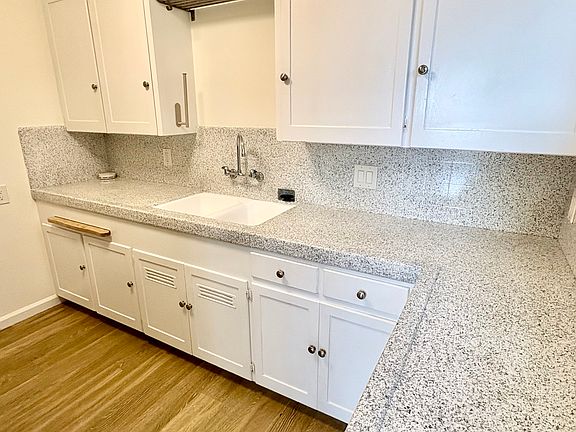 2nd image of 4115 Idaho St #4117