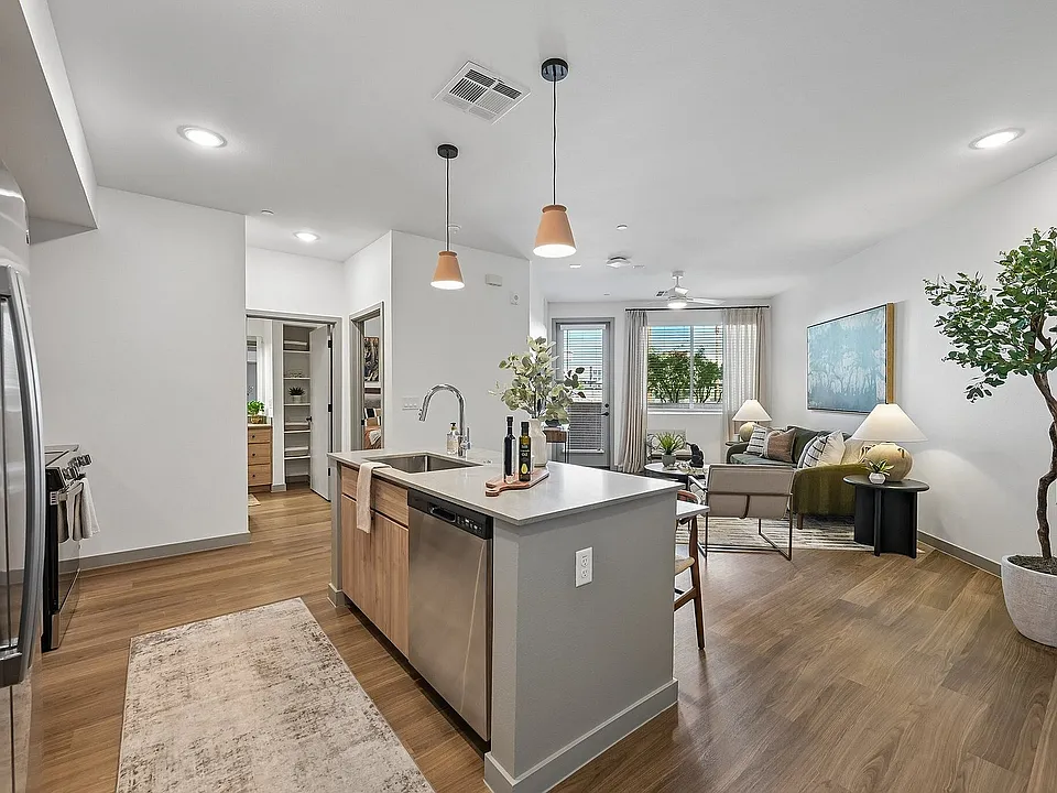 Kitchen/Living