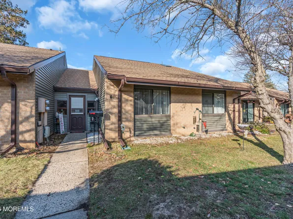 4 Danbury Court, Red Bank, NJ 07701