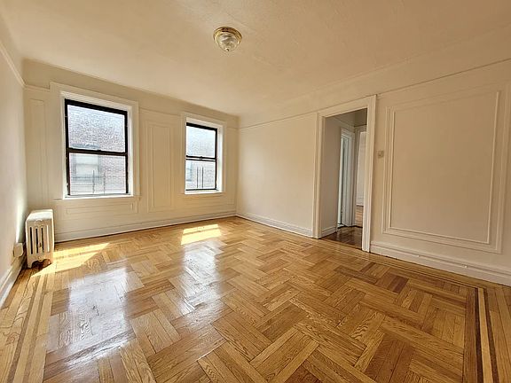 2nd image of 3820 Waldo Ave #2C
