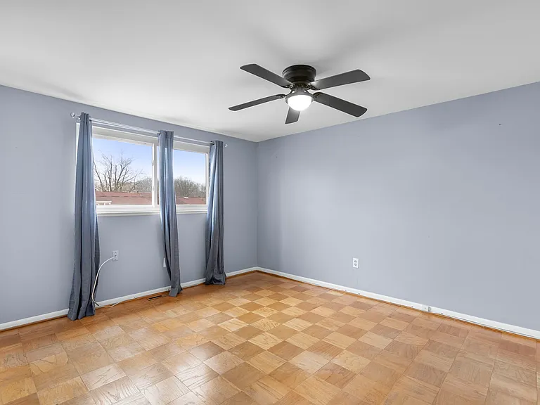 1029 Regina Dr — Photo 11
