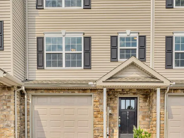 976 Gregs Dr, Harrisburg, PA 17111