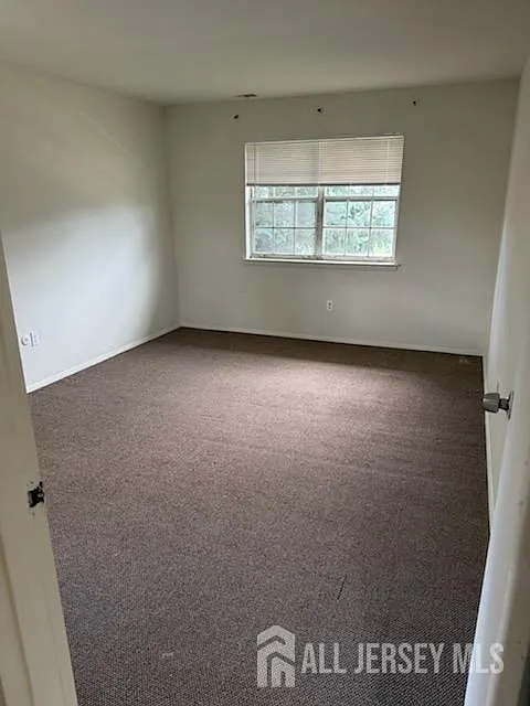 1 bed, 1.0 bath, 810 sqft, $1,950 — Photo 3