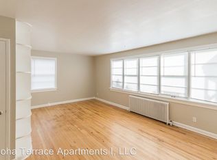 916 E Aloha St APT A, Seattle, WA 98102