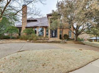 100 Krohn Ct, Irving, TX 75038