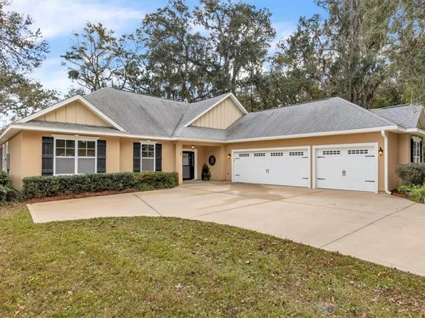 27 Deerwood Cir W, Woodbine, GA 31569