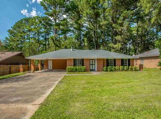 154 Baybury Ln, Jackson, MS 39212