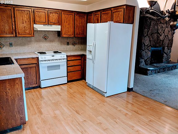 4th image of 10413 NE 22nd St