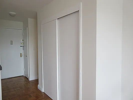 4th image of 2750 Johnson Ave APT 4F