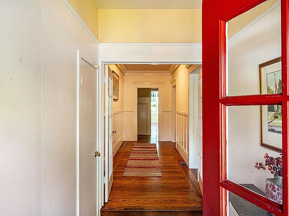 4th image of 275 France Street