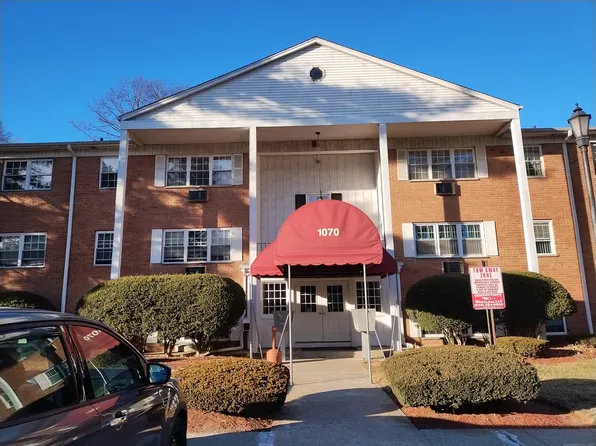 1070 New Haven Avenue APT 76, Milford, CT 06460