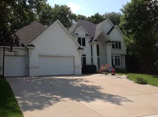 16688 Jackpine Trl, Lakeville, MN 55044
