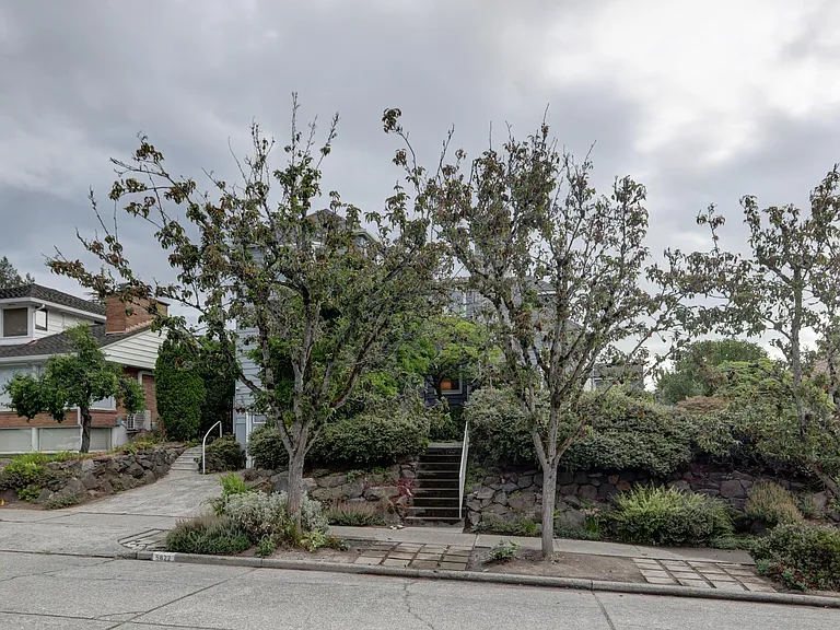 5822 Ann Arbor Ave NE — Photo 25