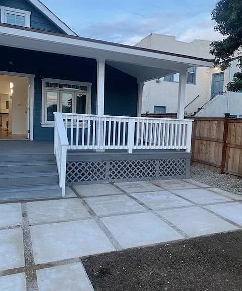 710 Shepard St — Photo 2