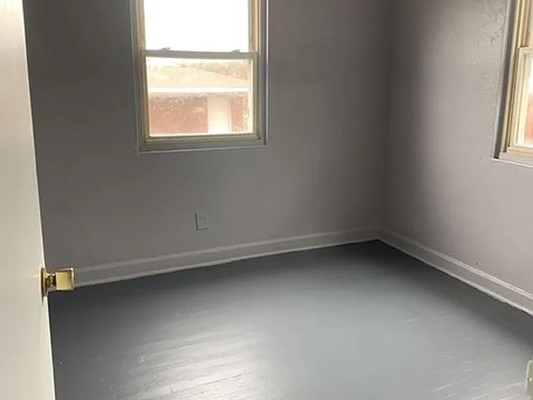 Providence Square Apartments — Photo 4