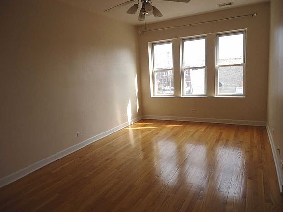 3rd image of 2549 N Laramie Ave APT 2W