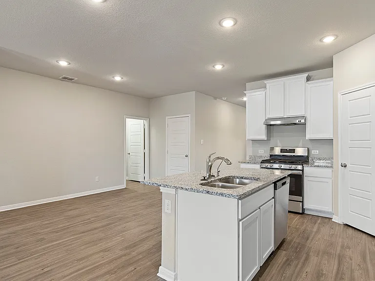 5103 Topaz Bnd — Photo 8