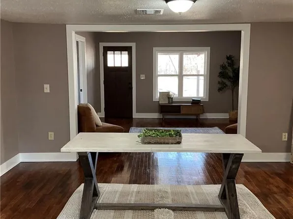 442 E Walnut St, Prescott, KS 66767