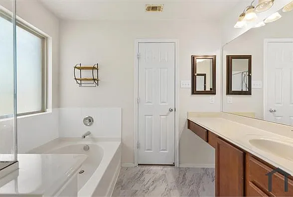 5500 Stone Meadow Ln — Photo 12