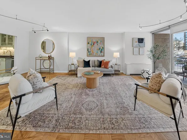 3001 Veazey Ter NW APT 612, Washington, DC 20008