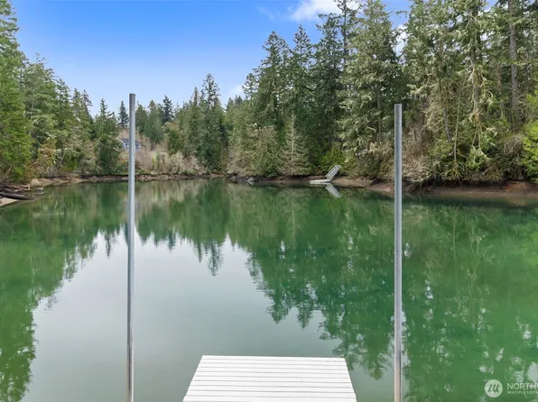 2832 Fishtrap Loop NE, Olympia, WA 98506